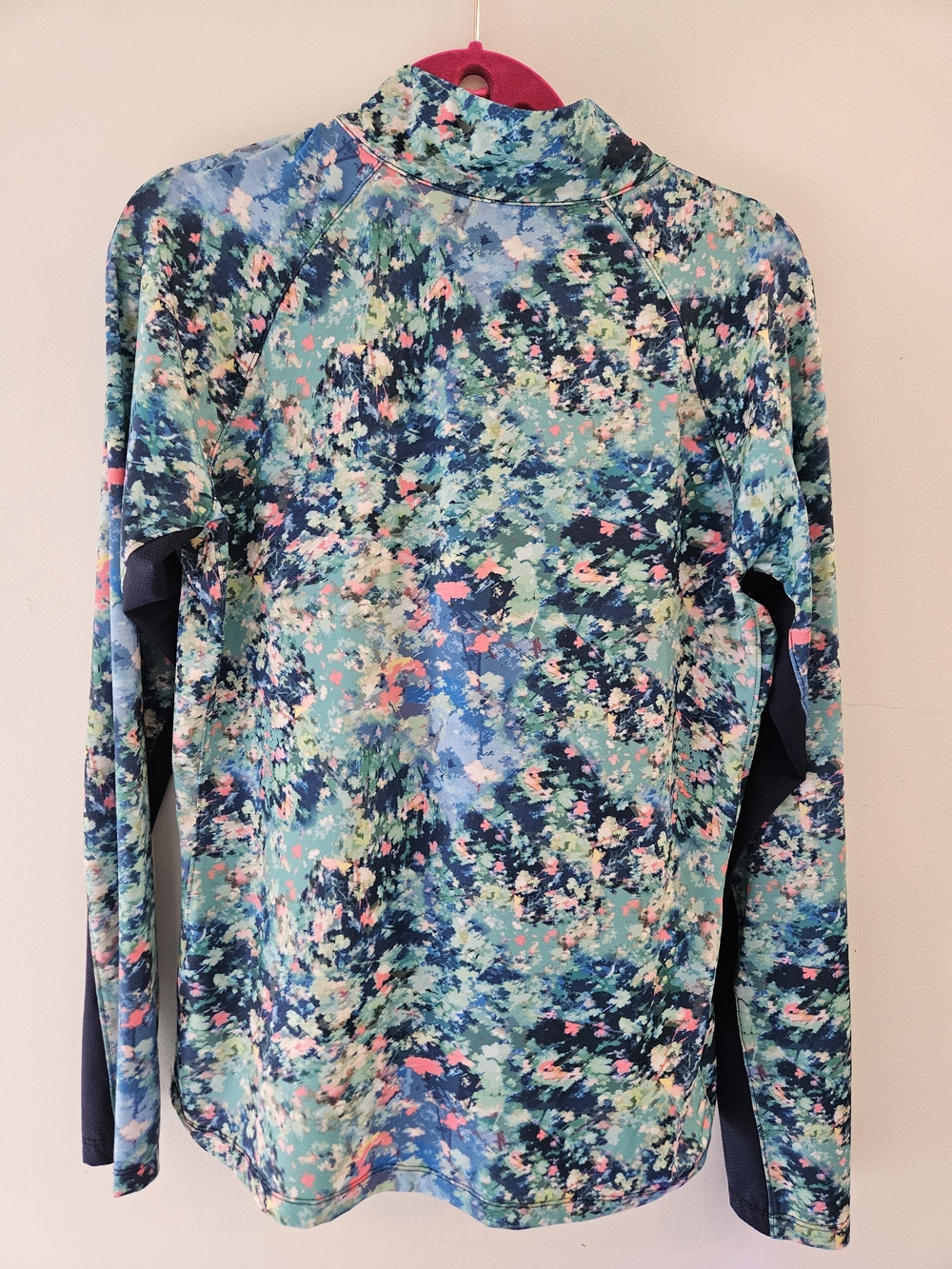 Lady Hagen Multicolored Pullover Golf Shirt - Picture 5 of 7